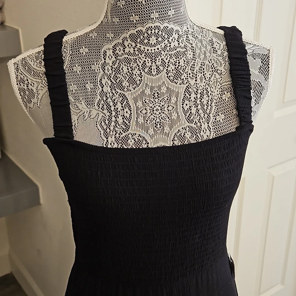 Forever 21 Smocked Strappy Back Maxi Dress sz Medium                🎉 HP - Picture 4 of 12